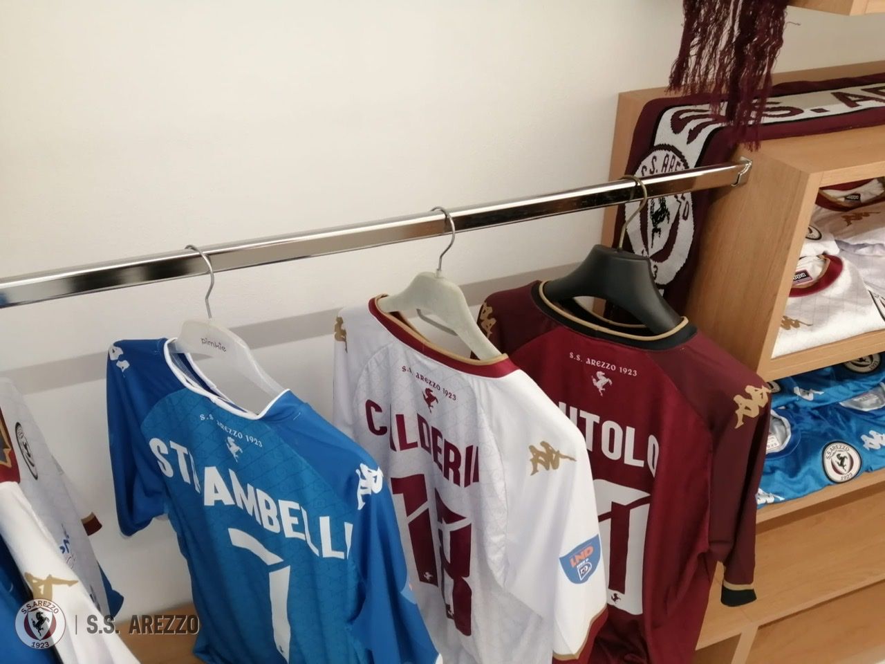 SS AREZZO Lo store del Cavallino apre nel cuore di Arezzo